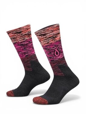 Nike NWT Elite Kay Yow Breast Cancer Awareness Size Large Basketball Crew Socks